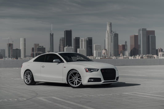 Ibis White Audi S5 on Flow Technik Series FT105